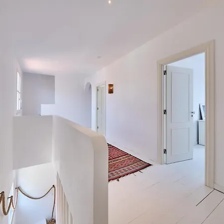 Guest house Caparica Vibes